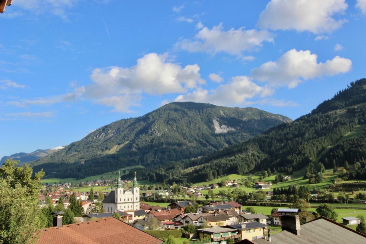 Appartement Sophia Brixen im Thale Bagian luar foto